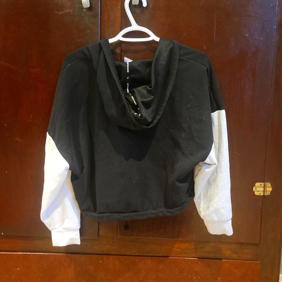 Puma Modern Pullover Sports Hoodie Womens Black Casual Outerwear 846868-01 - Picture 2 of 4